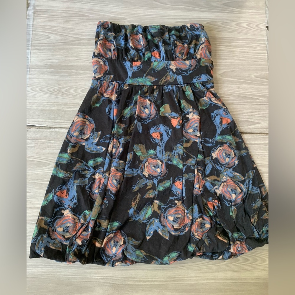 AMERICAN RAG CIE Mini Dress Bubble Hem Tie Back Size large juniors. Floral